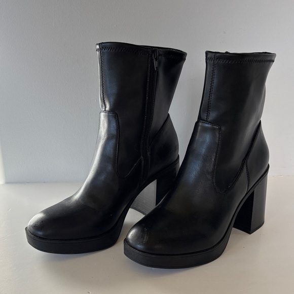 Mix No. 6 Shoes - Mix No. 6 Women’s Black Heeled Boots Size 8.5 Vegan Leather
